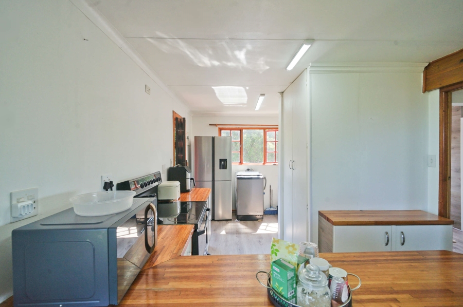 3 Bedroom Property for Sale in Cove Rock Eastern Cape